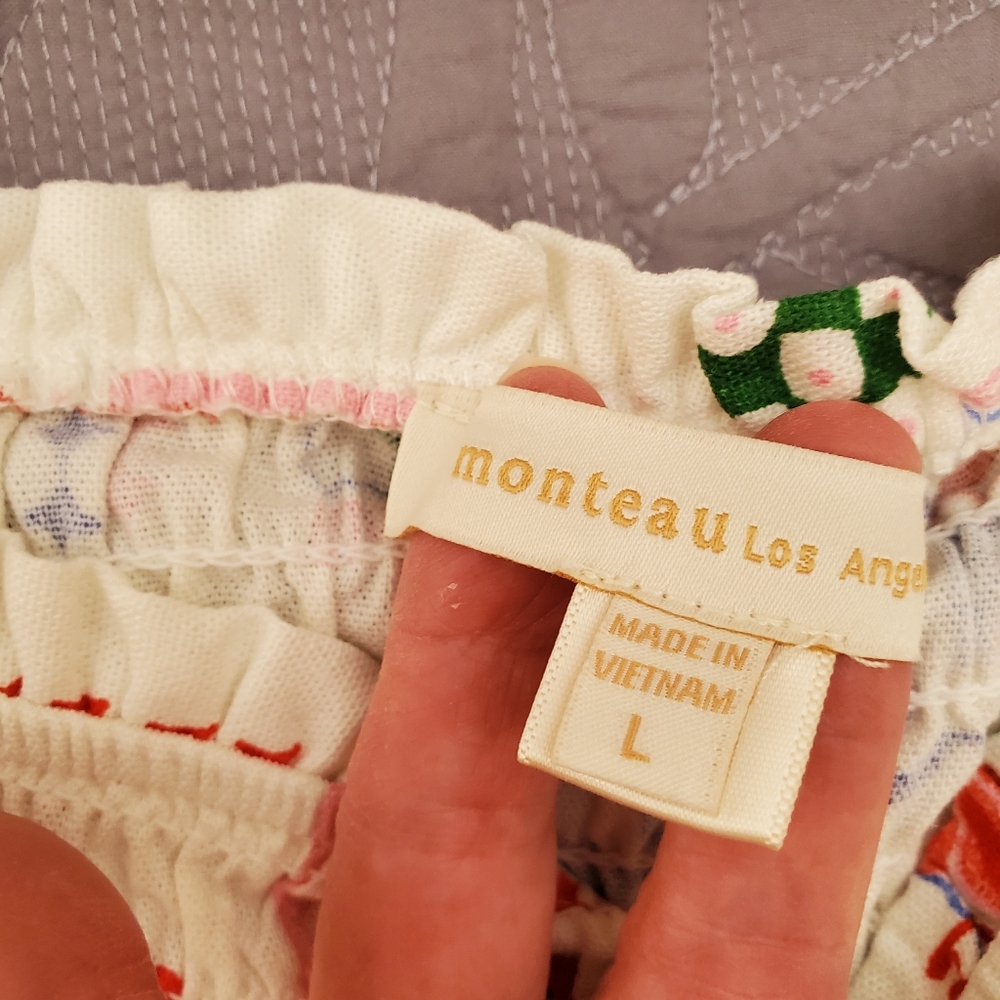 NWOT Monteau Los Angeles linen-blend smocked puff sleeve top - Picture 4 of 5